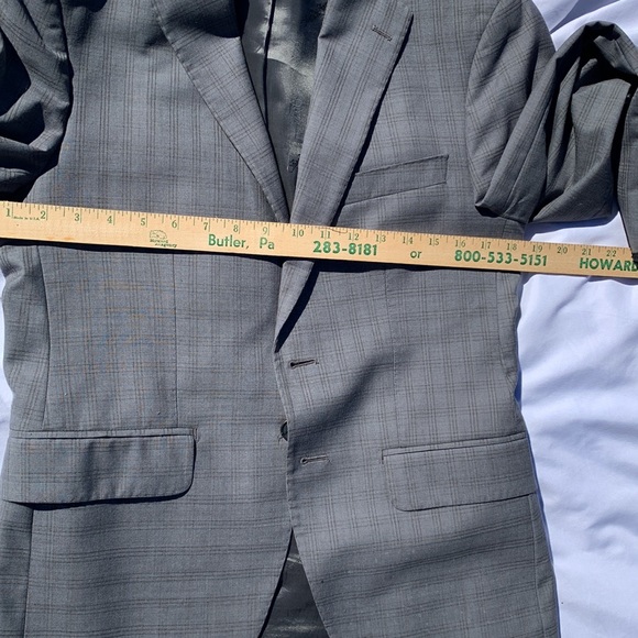 Ermenegilodo Zenga suit jacket small size. - Picture 4 of 9